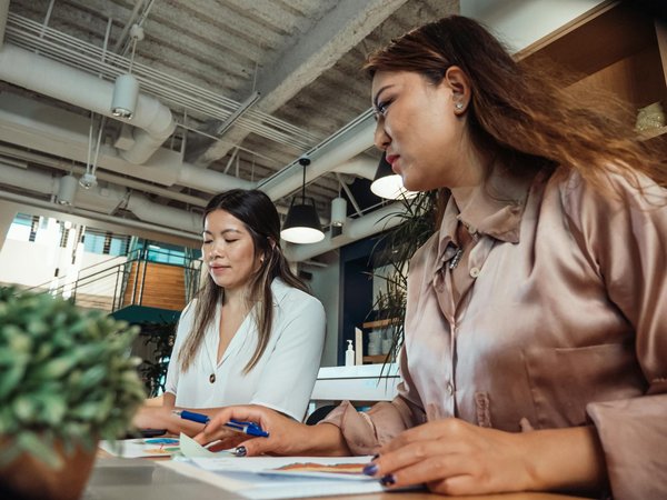 Boostez le bien-être au travail avec un panier de fruits au bureau